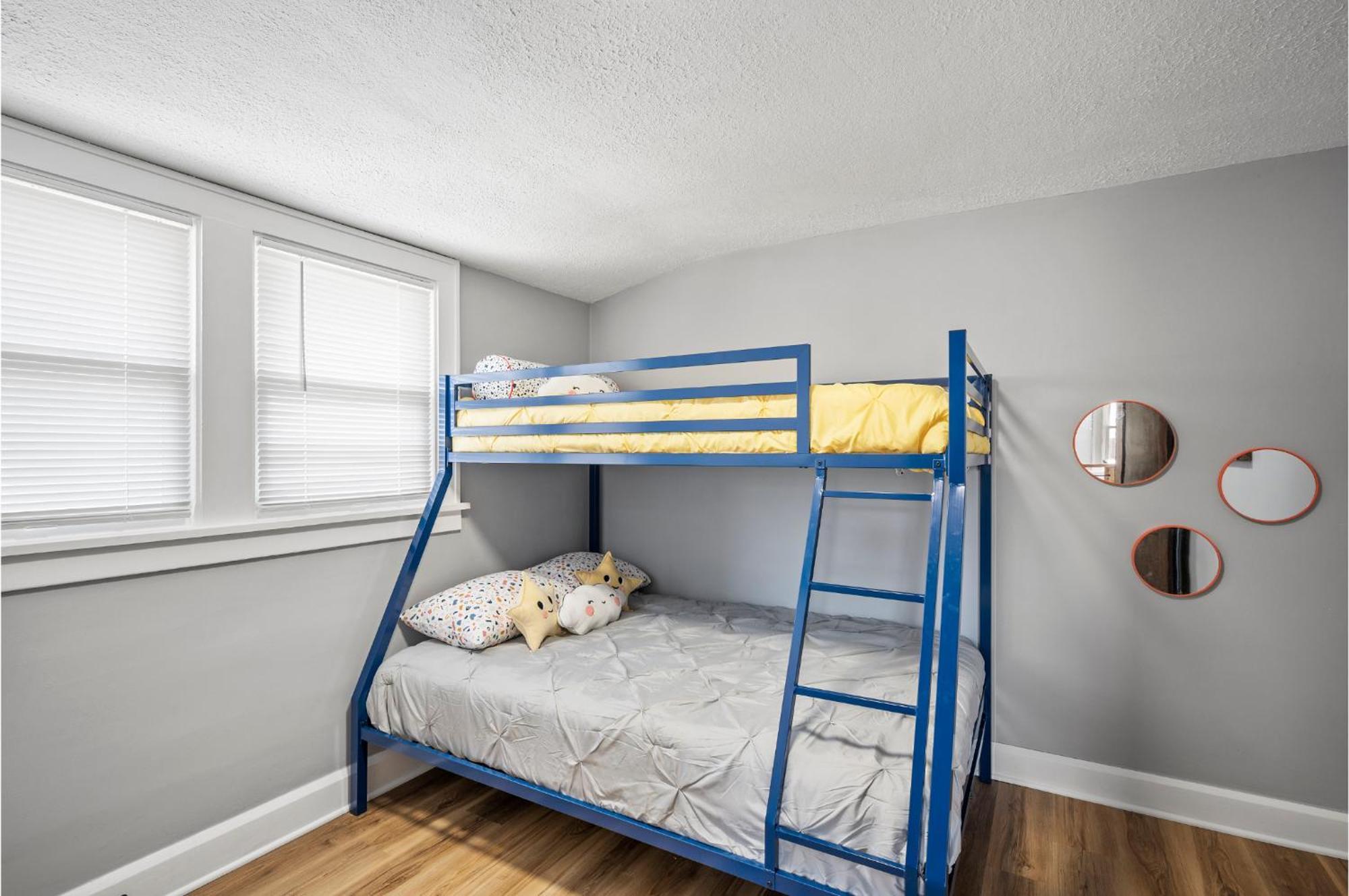 Amazing Parma Home King Bed Full Office Room Buitenkant foto