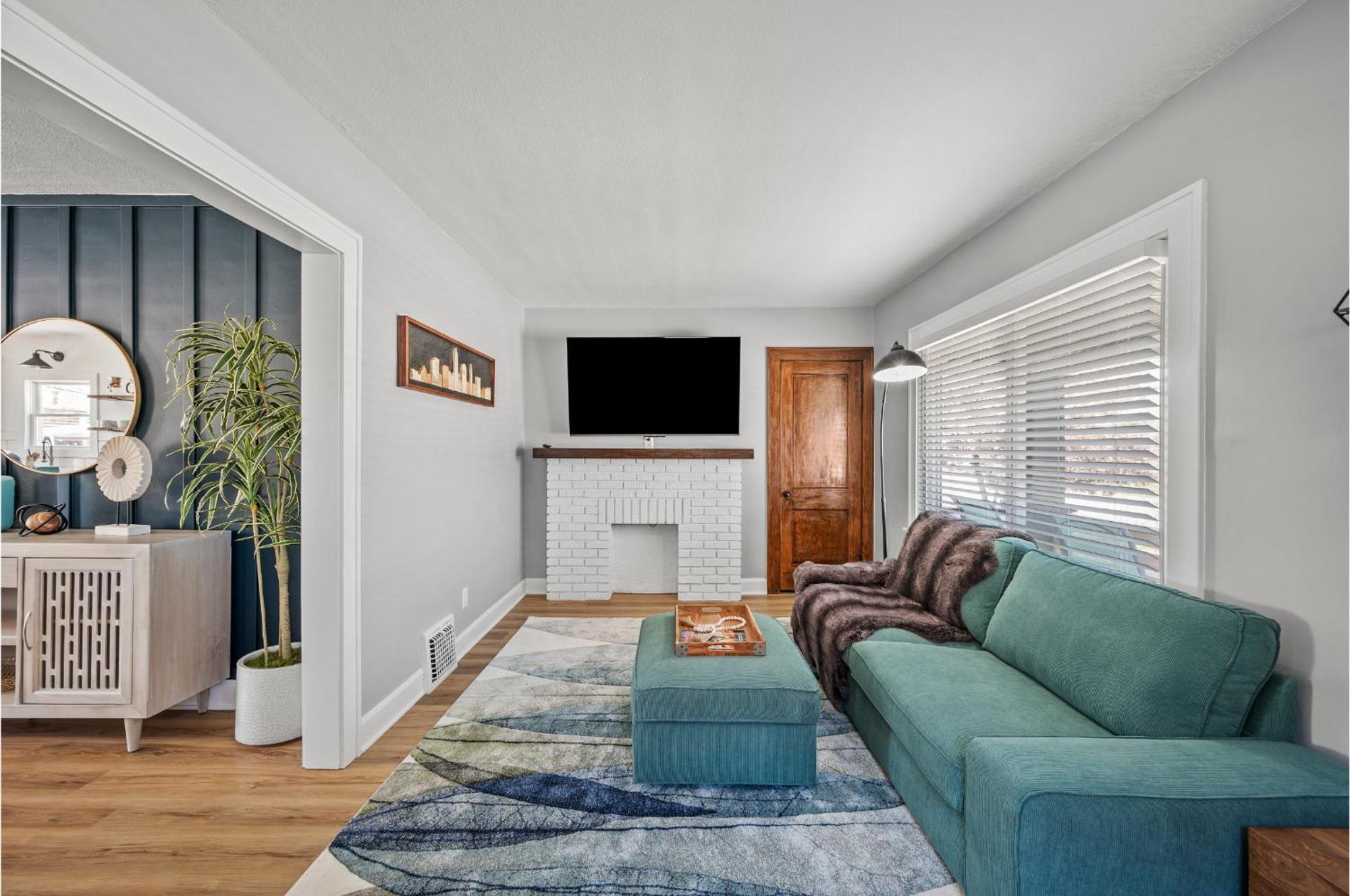 Amazing Parma Home King Bed Full Office Room Buitenkant foto